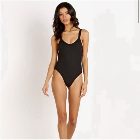 NEW Vitamin A Leah Ribbed One Piece Swimsuit M Sz 8 Black Classic - Picture 3 of 9